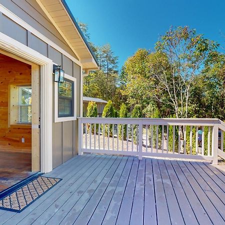 Whiskey Barrel Retreat Villa เซอเวียร์วีล ภายนอก รูปภาพ