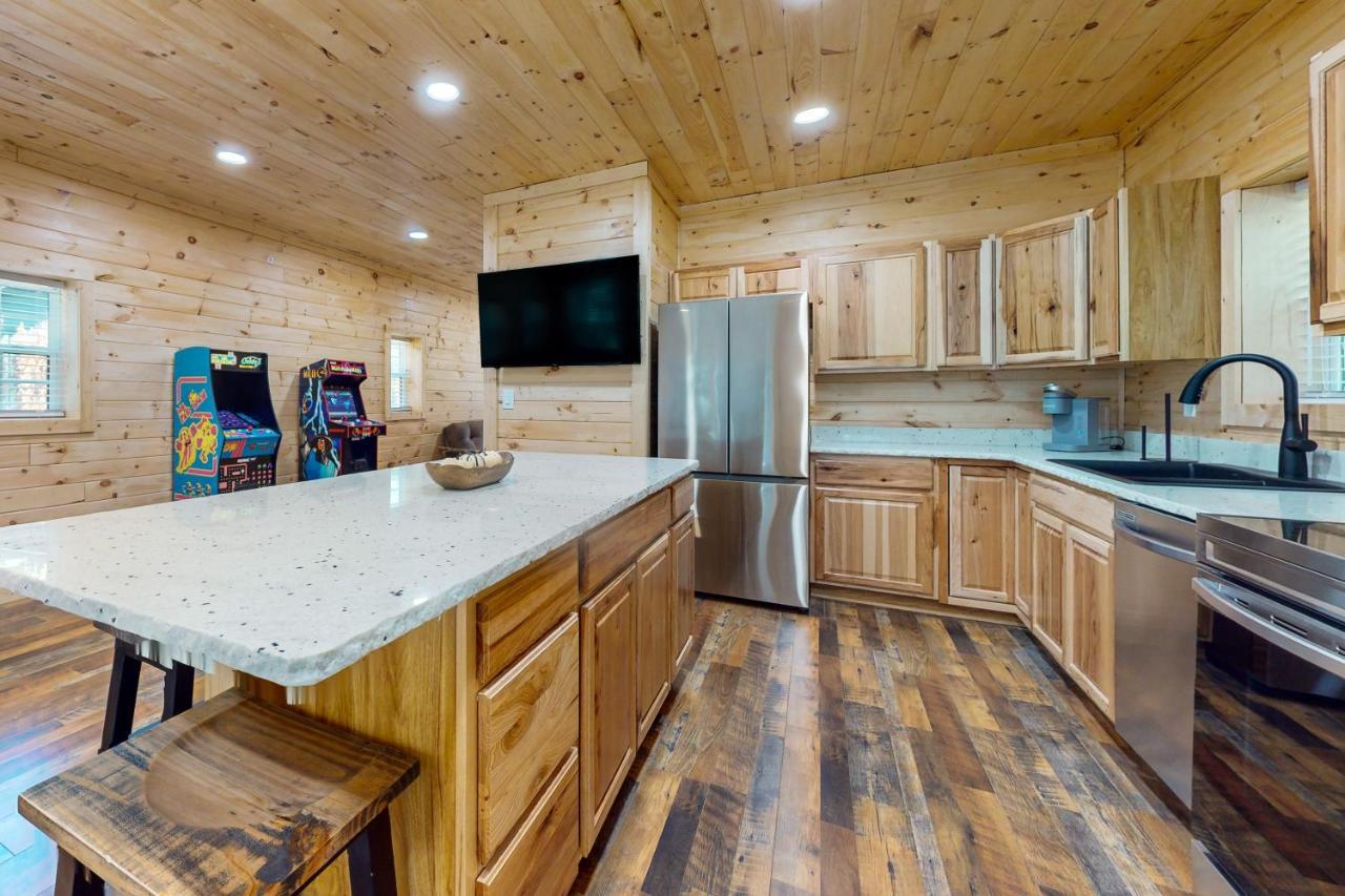 Whiskey Barrel Retreat Villa เซอเวียร์วีล ภายนอก รูปภาพ