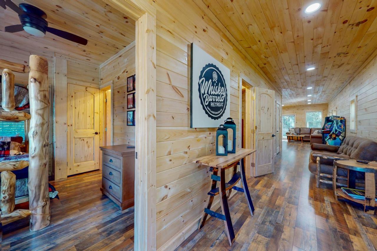 Whiskey Barrel Retreat Villa เซอเวียร์วีล ภายนอก รูปภาพ